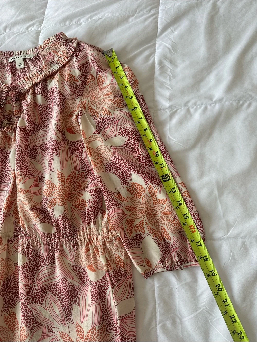 Banana Republic 100% Silk Flowy Floral Puff Quarter Sleeve Blouse Size M Boho